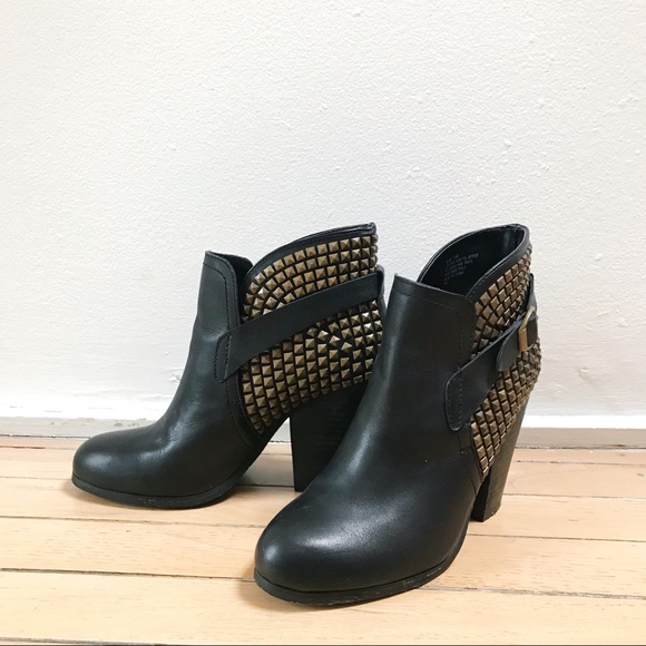 steve madden booties with studs